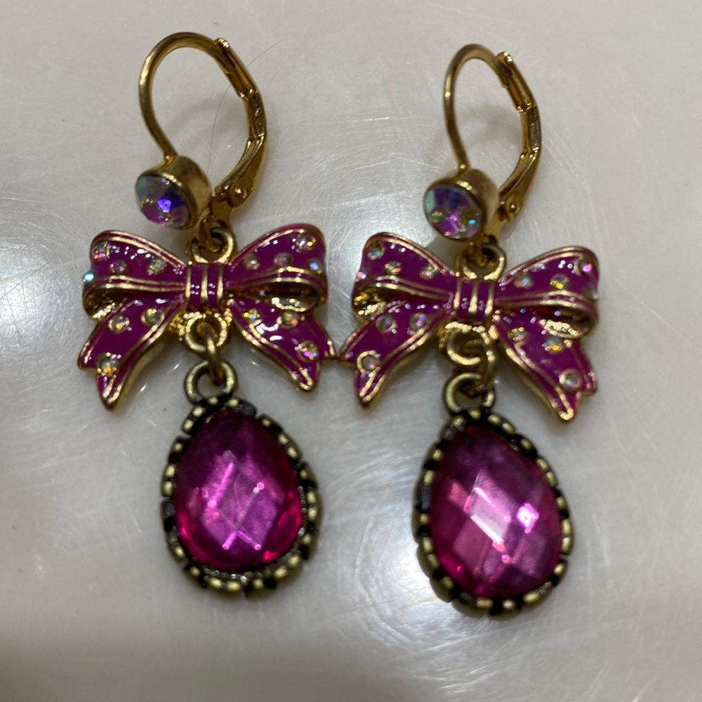 Betsy Johnson pink bow earrings